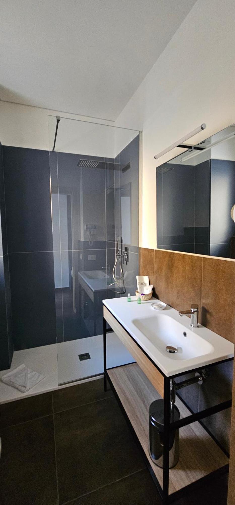 Re Lazzarone Suite Naples Luaran gambar