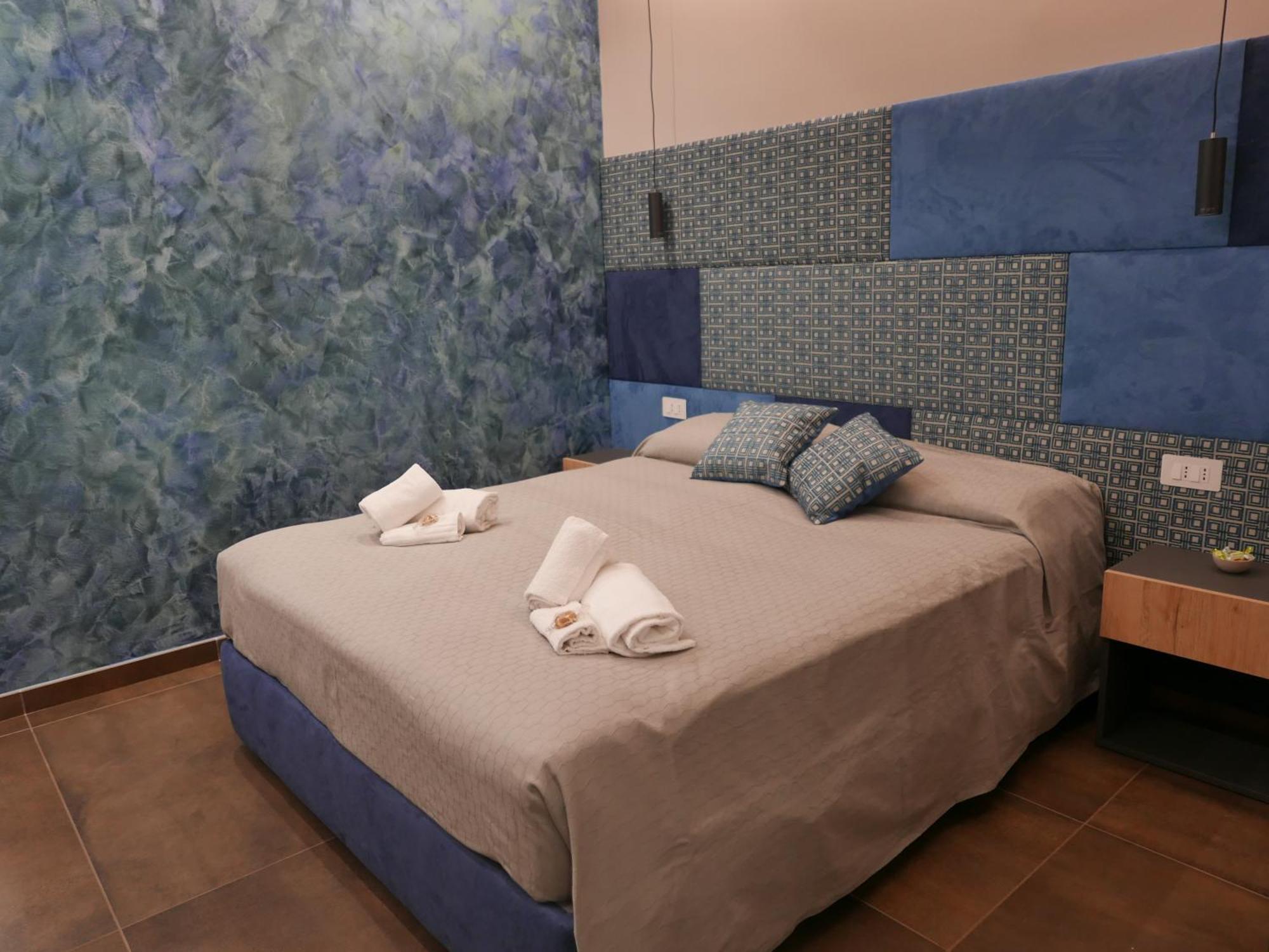 Re Lazzarone Suite Naples Luaran gambar