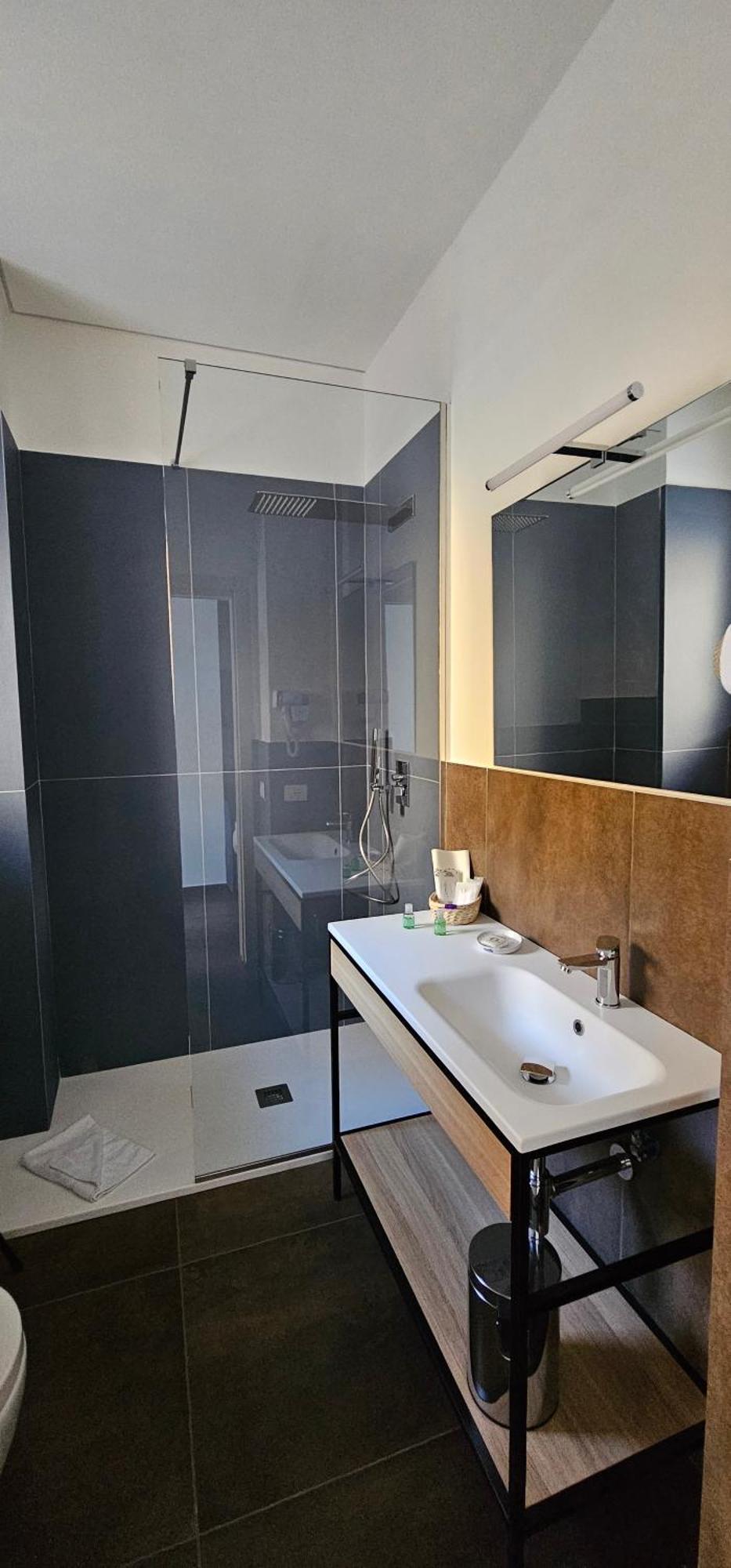 Re Lazzarone Suite Naples Luaran gambar
