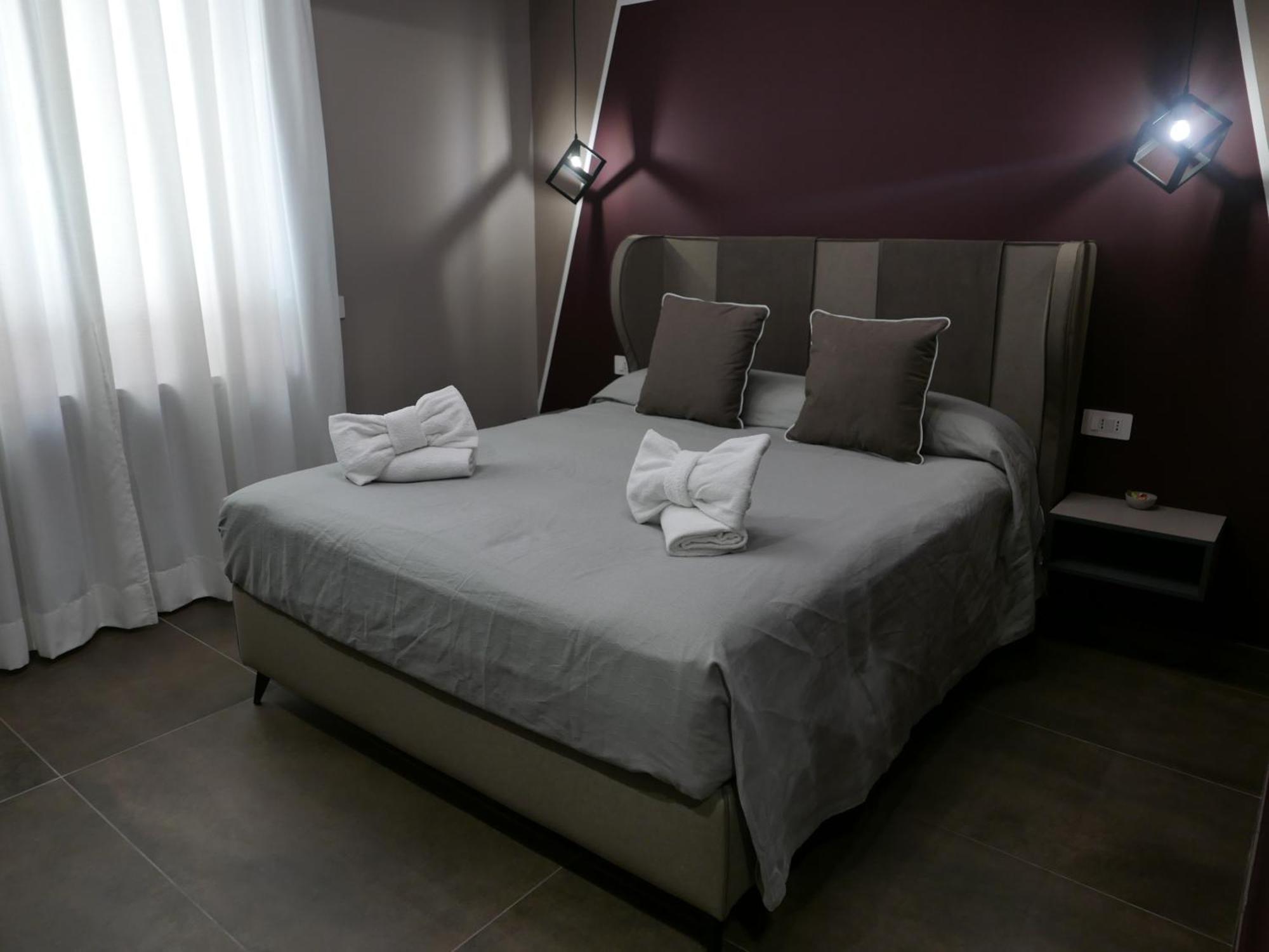 Re Lazzarone Suite Naples Luaran gambar