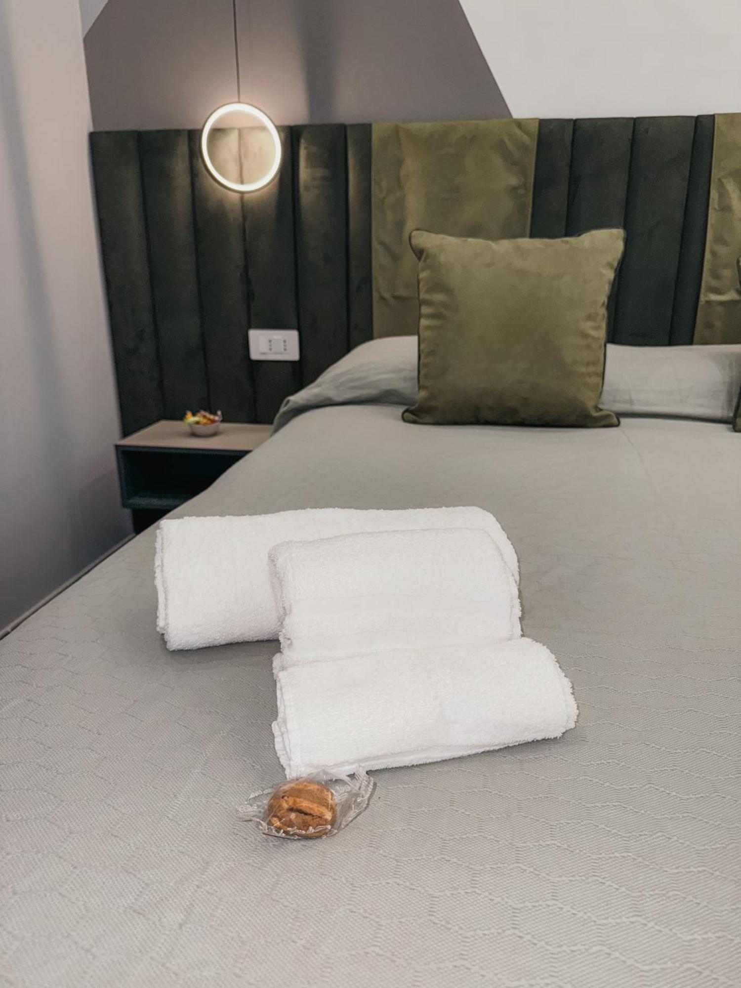 Re Lazzarone Suite Naples Luaran gambar