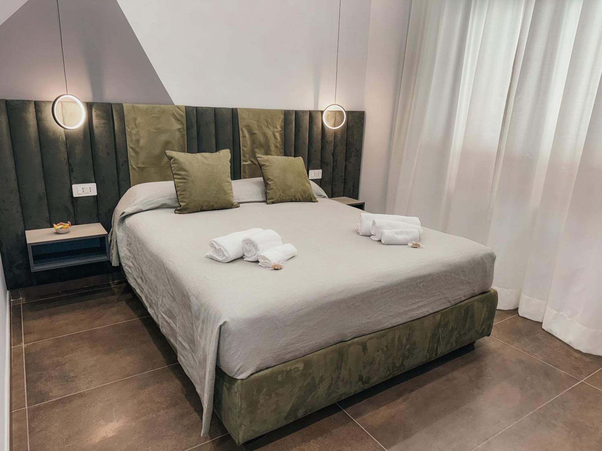 Re Lazzarone Suite Naples Luaran gambar