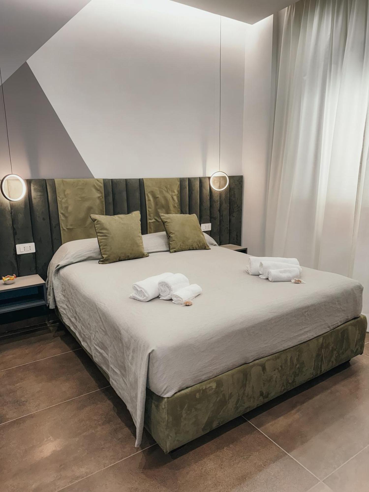 Re Lazzarone Suite Naples Luaran gambar